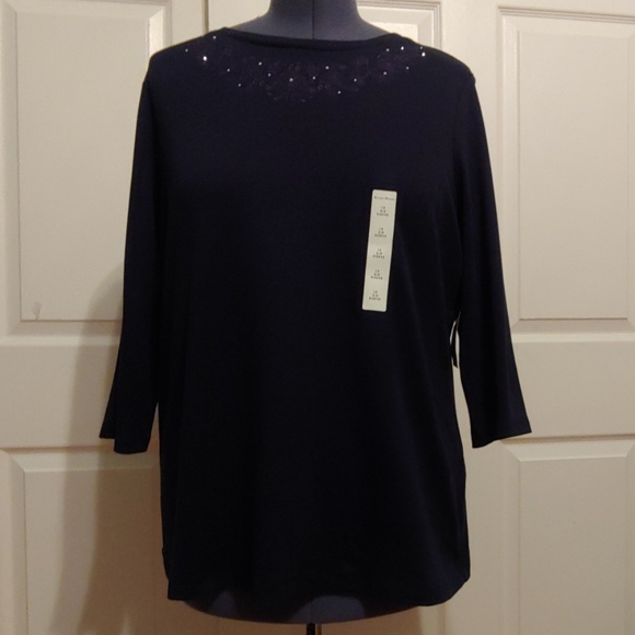 Studio Works Tops - 👚 Studio Works Top